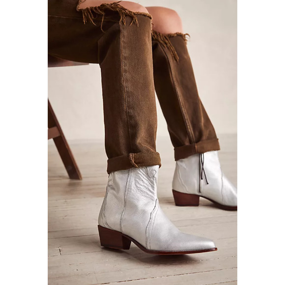 NEW Free People New Frontier Western Boot Silver Women's Size 7 - Picture 2 of 10